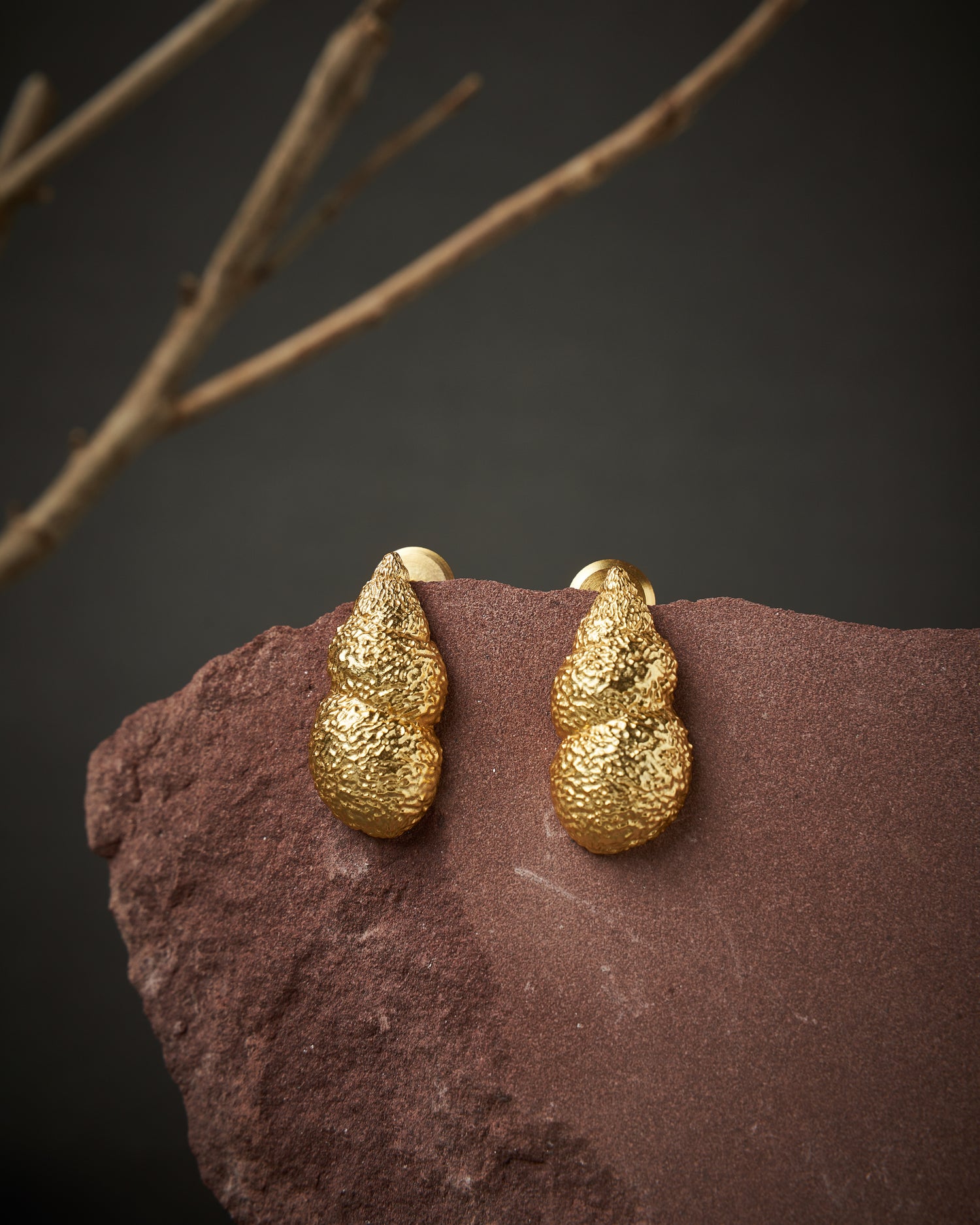 REGAL RADIANCE EARRINGS | 18K GOLD PLATED