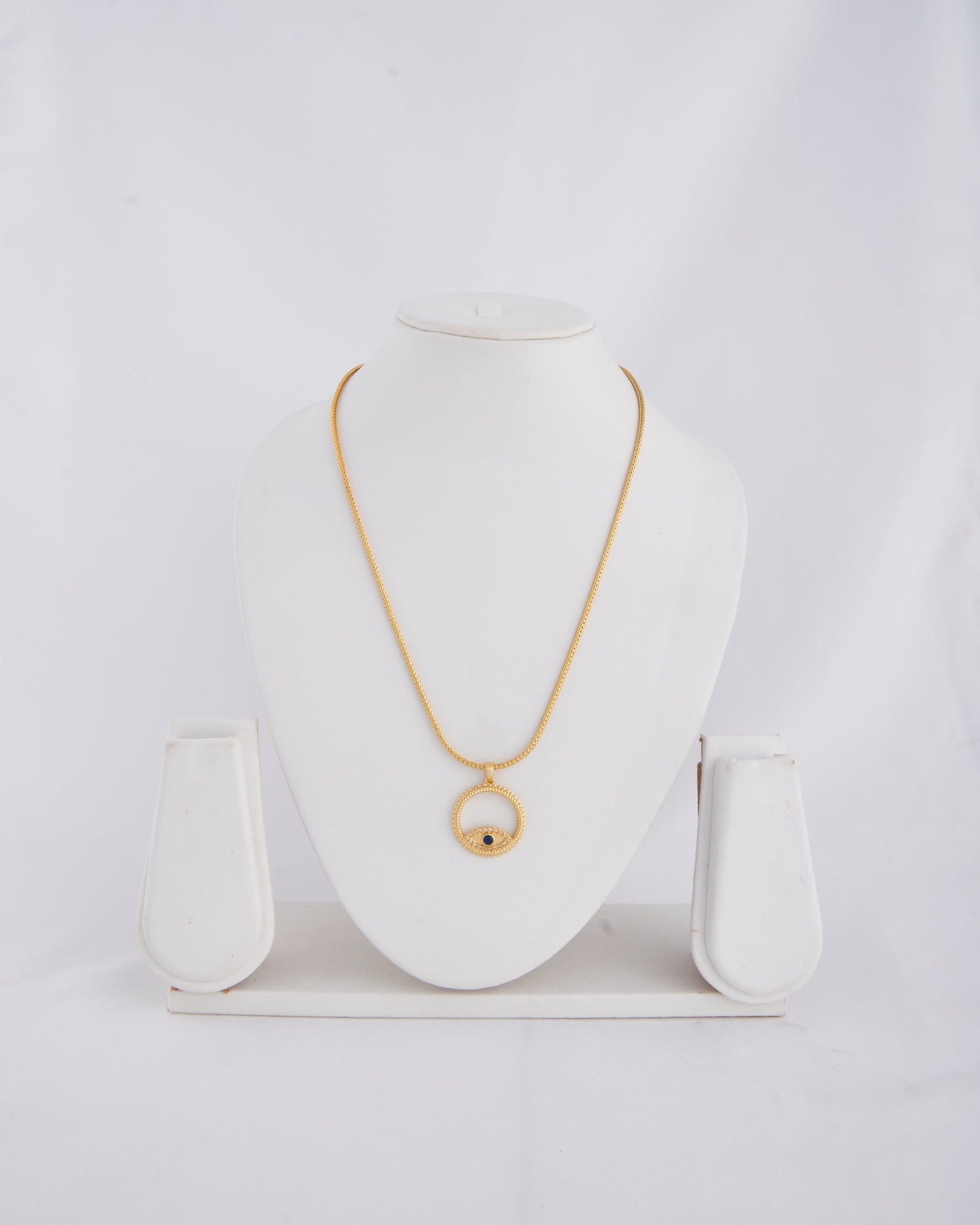 PROTECTIVE GAZE EVIL EYE NECKLACE | 18K GOLD PLATED